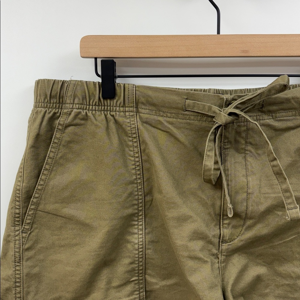 Banana Republic High Rise Utility Relaxed Chino Shorts Olive Green XL - Picture 3 of 7